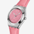 Vista lateral del Reloj Swatch Pink Petal Promise con esfera rosa y brazalete de piel - YLS234