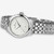 Vista angulada del reloj Hamilton Jazzmaster Lady Quartz con brazalete de acero y esfera blanca - H32231110