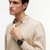 Modelo luciendo el Reloj Tommy Hilfiger cronógrafo en acero inoxidable negro con brazalete de acero y esfera negra - 1792262
