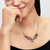 Modelo luciendo el Charm Pandora Adorno Navideño Mickey Mouse de Disney en collar con varios abalorios - 794948C01