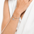 Brazalete Ginger Swarovski bañado en rodio exhibido en muñeca - 5389044