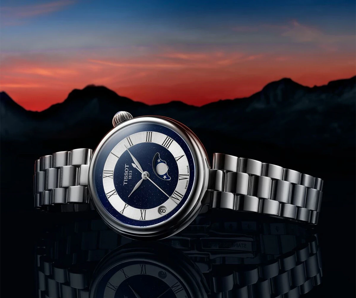 Reloj Tissot SRV 30mm Esfera Plateada