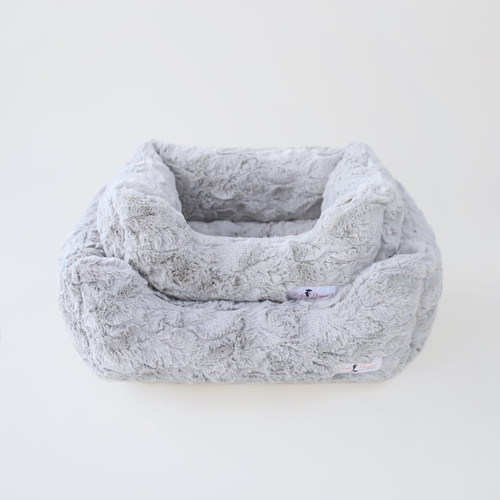 Bella Dog Bed Large Silver