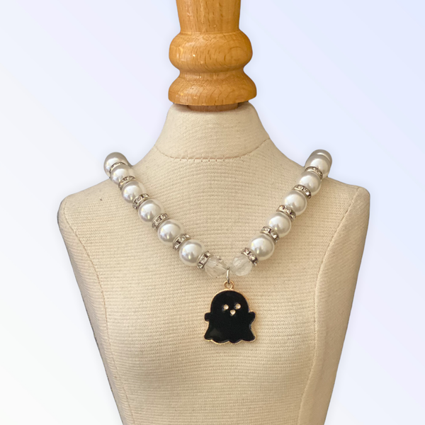 My Fa-BOO-Lous Pearl Ghost Necklace Large BLACK