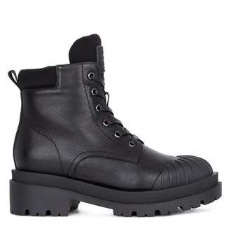 Women's Black Winter boots on a Wide Sole GD 5523413 BLI