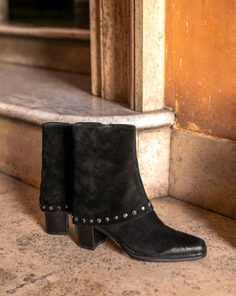 Women's Winter Suede Mid-Calf Boots with Metal Accents GF 5562514 BLZ