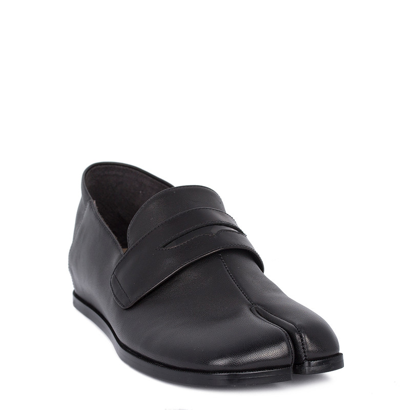 Women's Black Leather Tabi Shoes VR 5218811 BLI