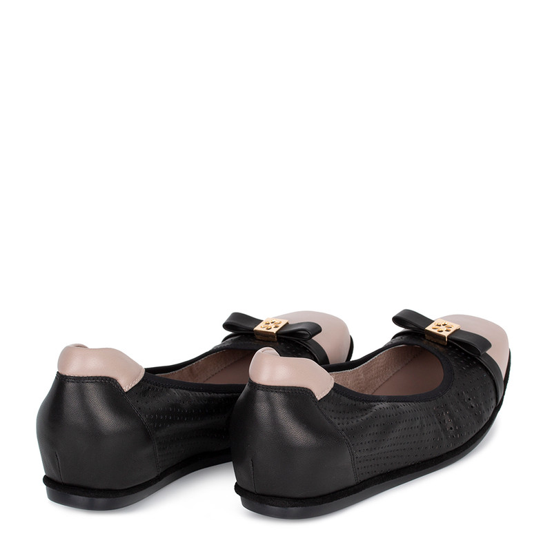 Women's Black Leather Ballet Flats with Beige Detailing VR 5218514 BLB
