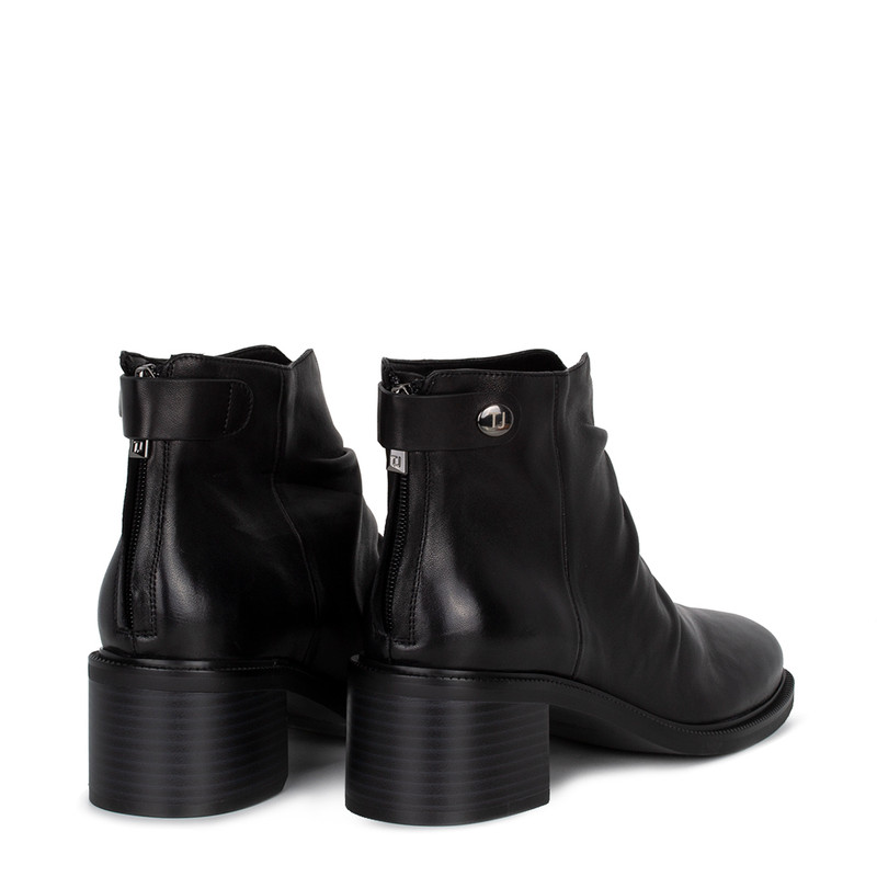 Women's Black Mid-Season Leather Ankle Boots with Folds GR 5350015 BLK
