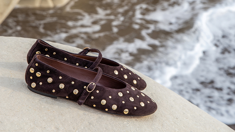 TJ COLLECTION Designer Shoes, Bags & Clothing | Official Online Store