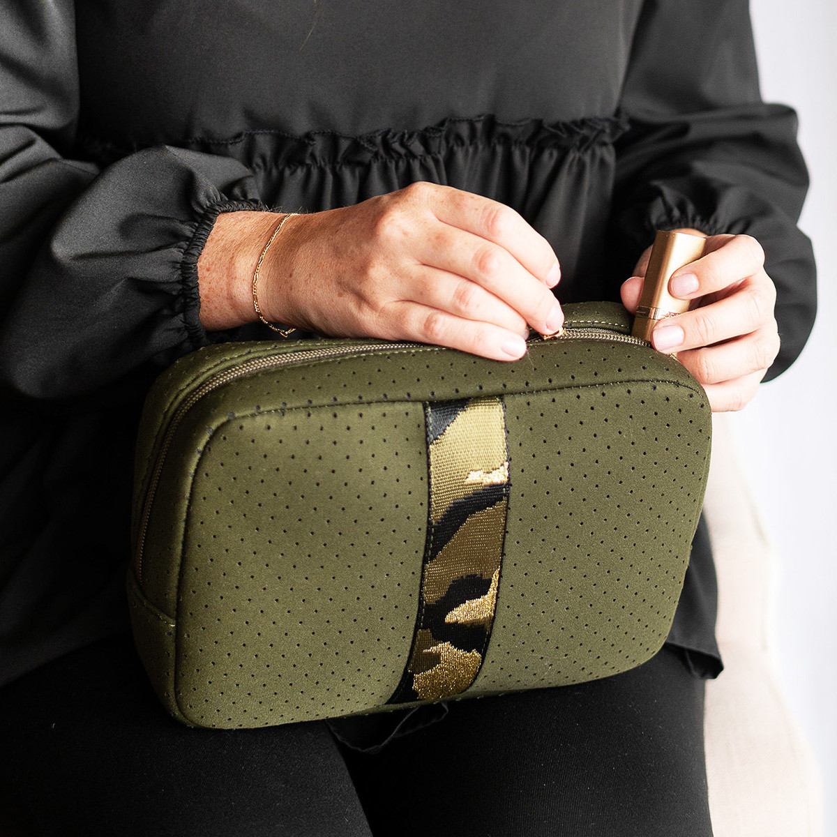 Camo Neoprene Cosmetic Bag - Thumbnail 5