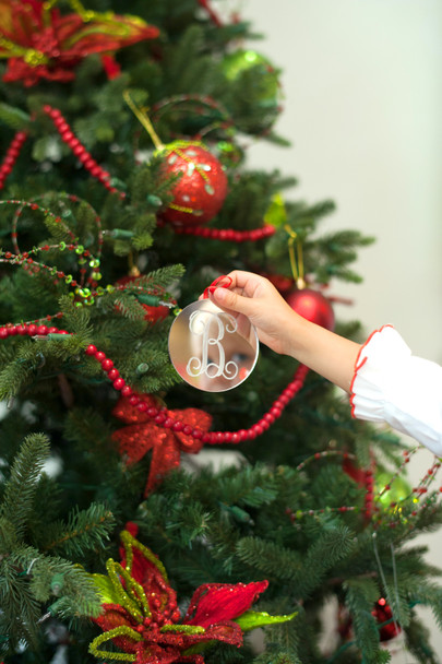 Silver Round Mirrored Acrylic Ornament