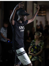 STATION STRIPES CATWALK PARADE