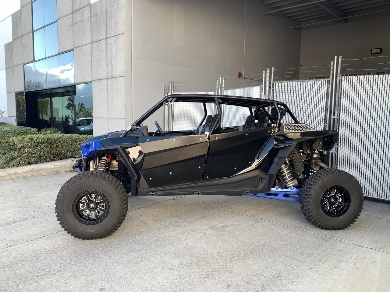 サンライズ SANRISE XXL Polaris RZR XP 4 1000 / TurboXPR-4 Fastback Shorty Cage by SDR