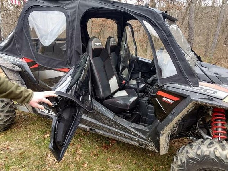 polaris_xp_4_1000_door_open_60