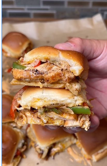 Grilled Chicken Fajita Sliders
