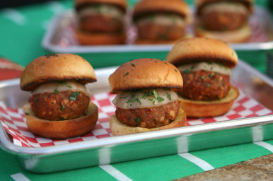 Meatball Sliders Recipe: Mini Marvels | King's Hawaiian