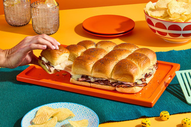The Tastiest Hawaiian Ham and Cheese Sliders Recipe | KINGâ€™S HAWAIIAN