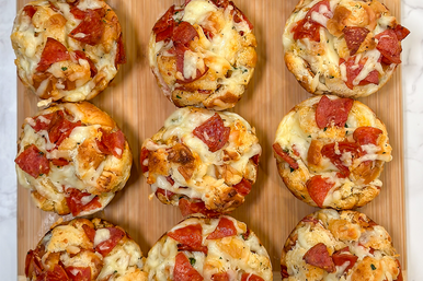 Pepperoni Pizza Muffins