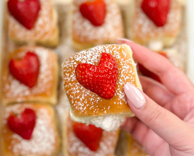 Berries & Cream Filled Rolls