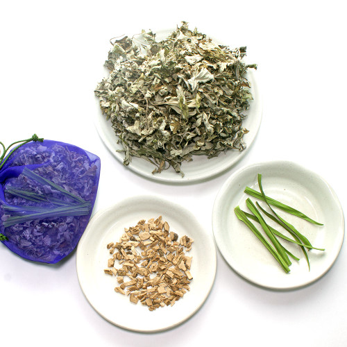 Yomogi and Iris Potpourri Bath Pack WAWAZA