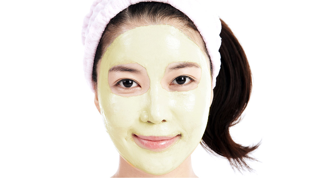 Hydrate skin, draw out impurities, even out tone, smooth texture, and improve appearance of pores.</p> <h2>Apply hydrating facial masks</h2>Hydrating skin, draw out impurities, even out tone, smooth texture, and improve the pores. 