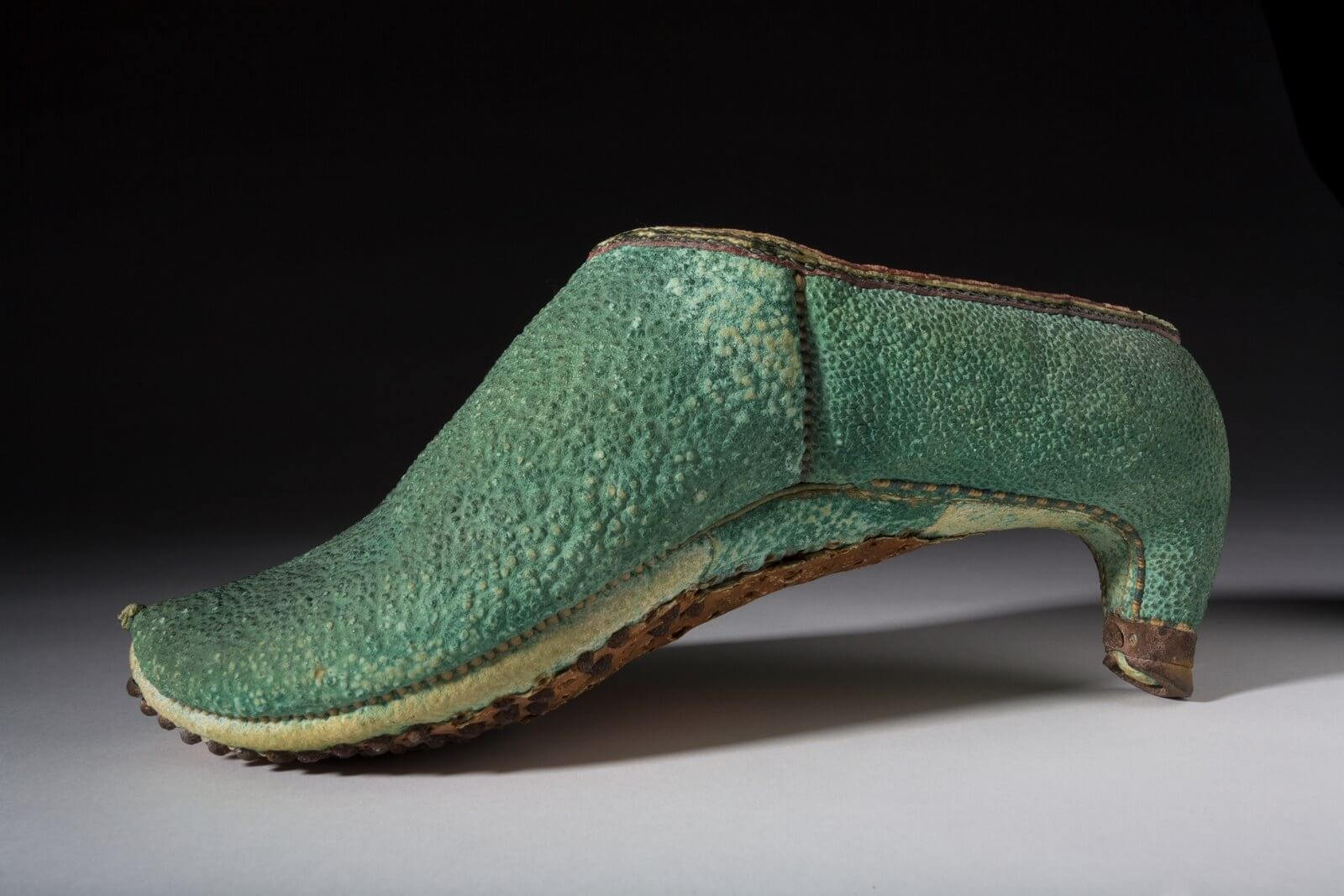 medieval pink high heels, photoshoot, photography, 4 k, hyper re... -  Arthub.ai