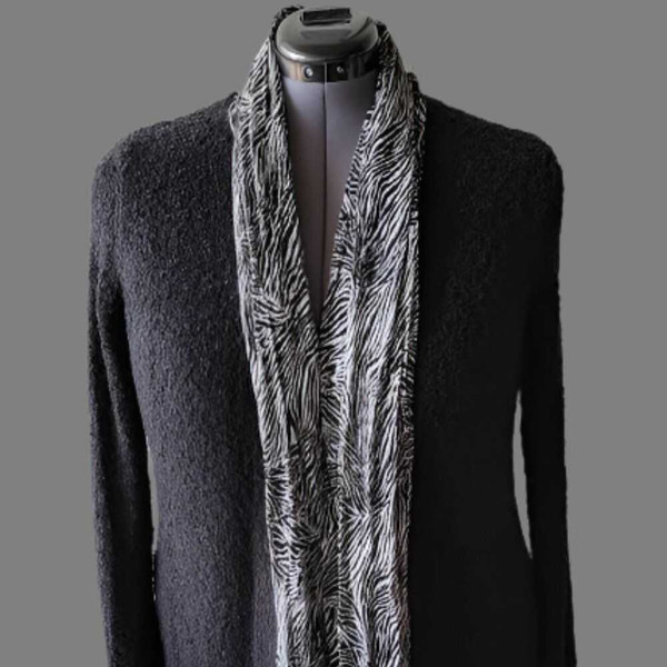 Alexandra + Oak Black Textured Cardigan Sweater L + Copper Key Zebra Scarf — Pre‑Owned Excellent Alexandra + Oak Black Textured Cardigan Sweater L + Copper Key Zebra Scarf — Pre‑Owned Excellent