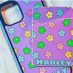 See the trendy way to carry cards on your phone case!