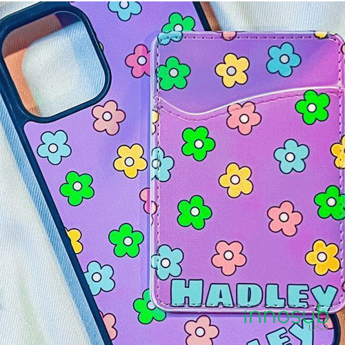 See the trendy way to carry cards on your phone case!