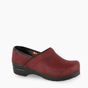 Sanita Women's Professional Clog - Burgundy Oiled Leather