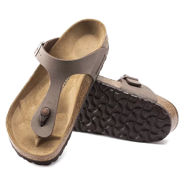 Birkenstock Gizeh Sandal – Birkibuc Mocha – Women’s