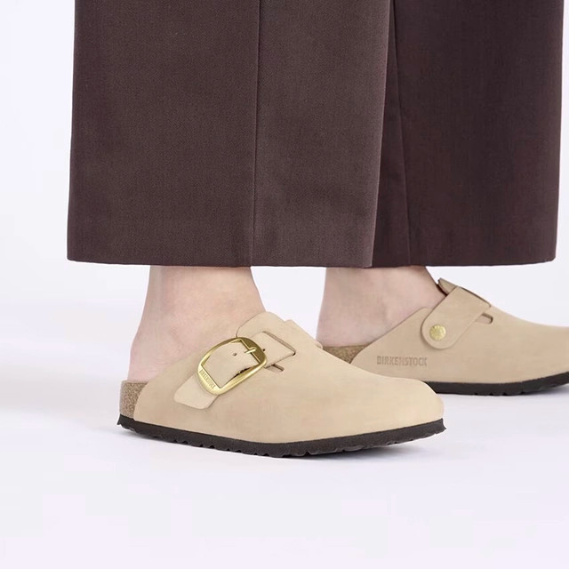 Birkenstock Boston Big Buckle Sandcastle Clogs | Women's - Simply