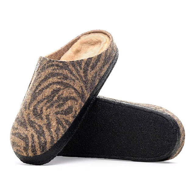 Birkenstock Zermatt Clog – Wool Shearling Zebra Toffee – Women’s