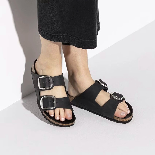 Birkenstock Arizona Sandal – Big Buckle Black Oiled Leather – Women’s