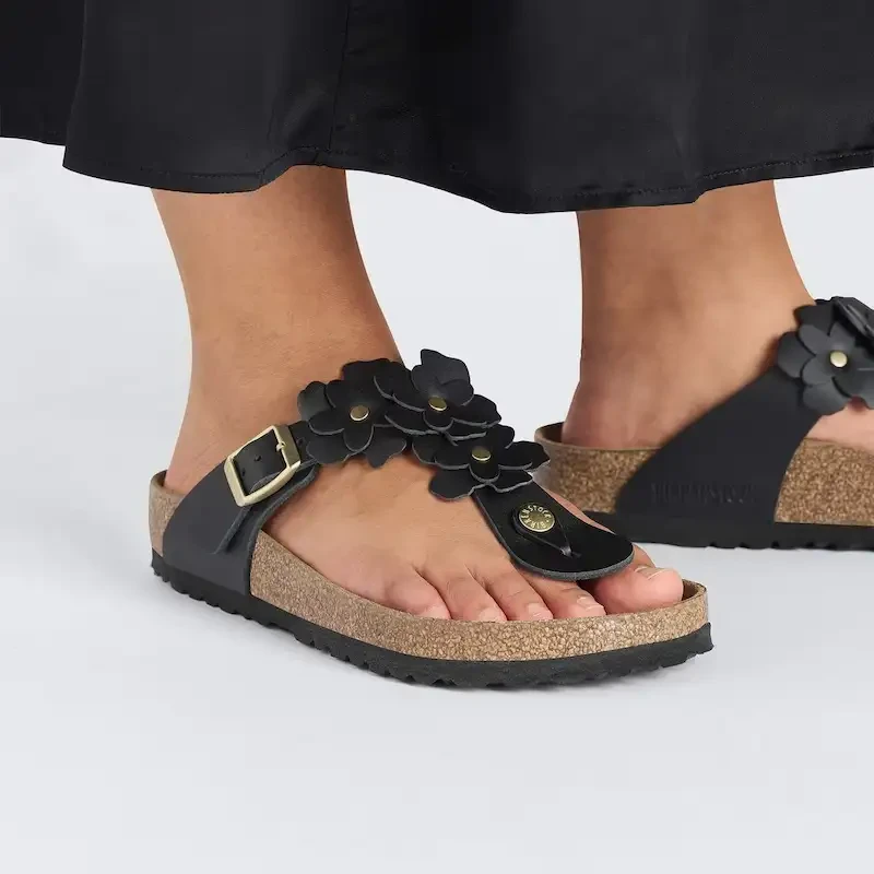 Birkenstock Gizeh Flowers Sandal – Black Leather – Women's
