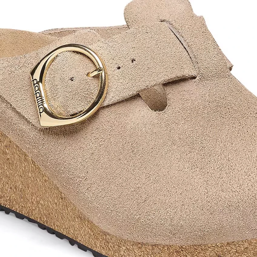 Birkenstock Fanny Ring-Buckle Clog – Warm Sand Suede Leather – Women’s