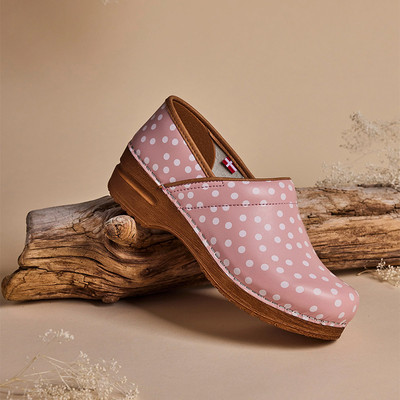 Sanita Women's Roxbury Clog - Rose Sanita Women's Roxbury Clog - Rose