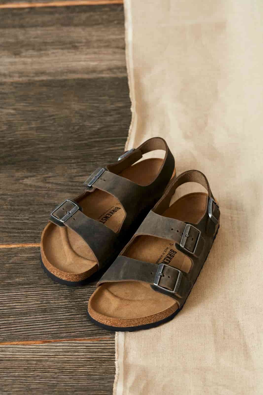ANKLE-STRAP SANDALS