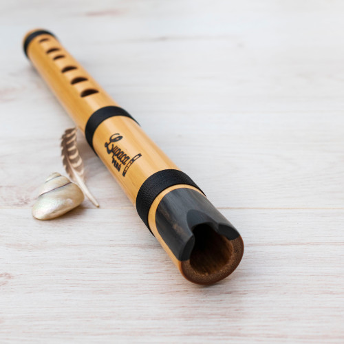 professional quenacho flute with ebony wood mouthpiece tuned in Re