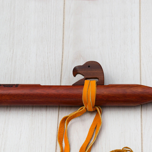 Native american flute for sale made in wood with tótem of eagle