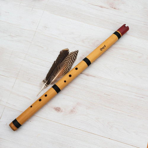 Mamaquena andean flute made in bamboo with mouthpiece of wood