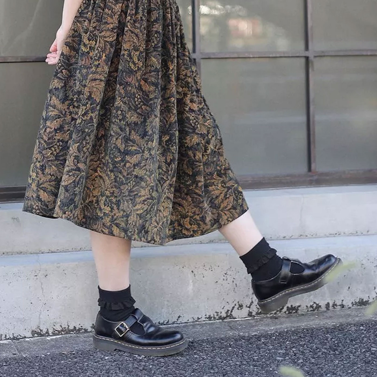 Dr Martens Polley Retro 60s T-Bar Mary Jane Shoes in Black