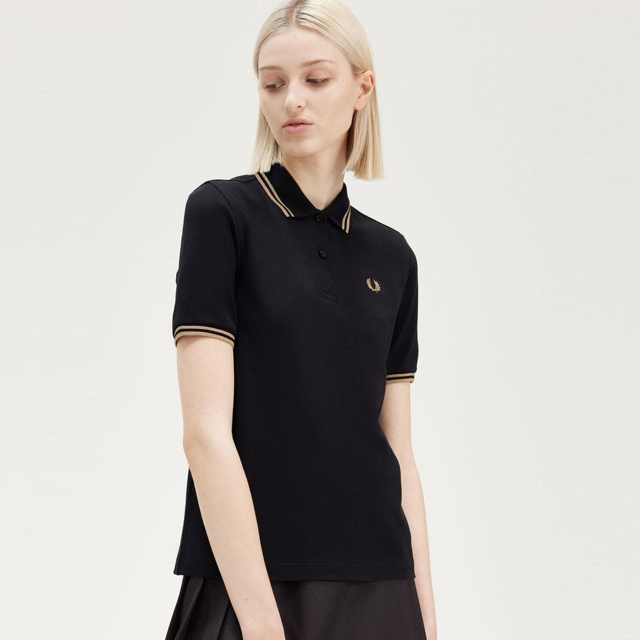 Fred Perry Women's G3600 Retro Twin Tipped Polo in Black/Gold