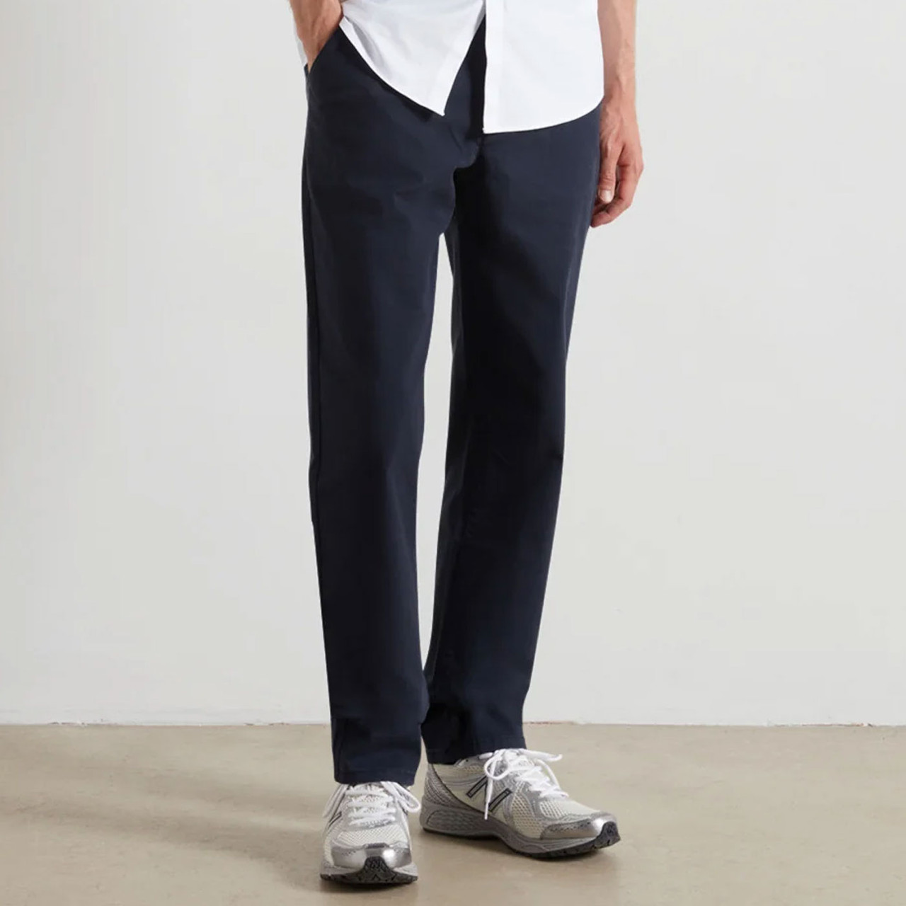 Farah Norwood Retro Hopsack Trousers in Navy