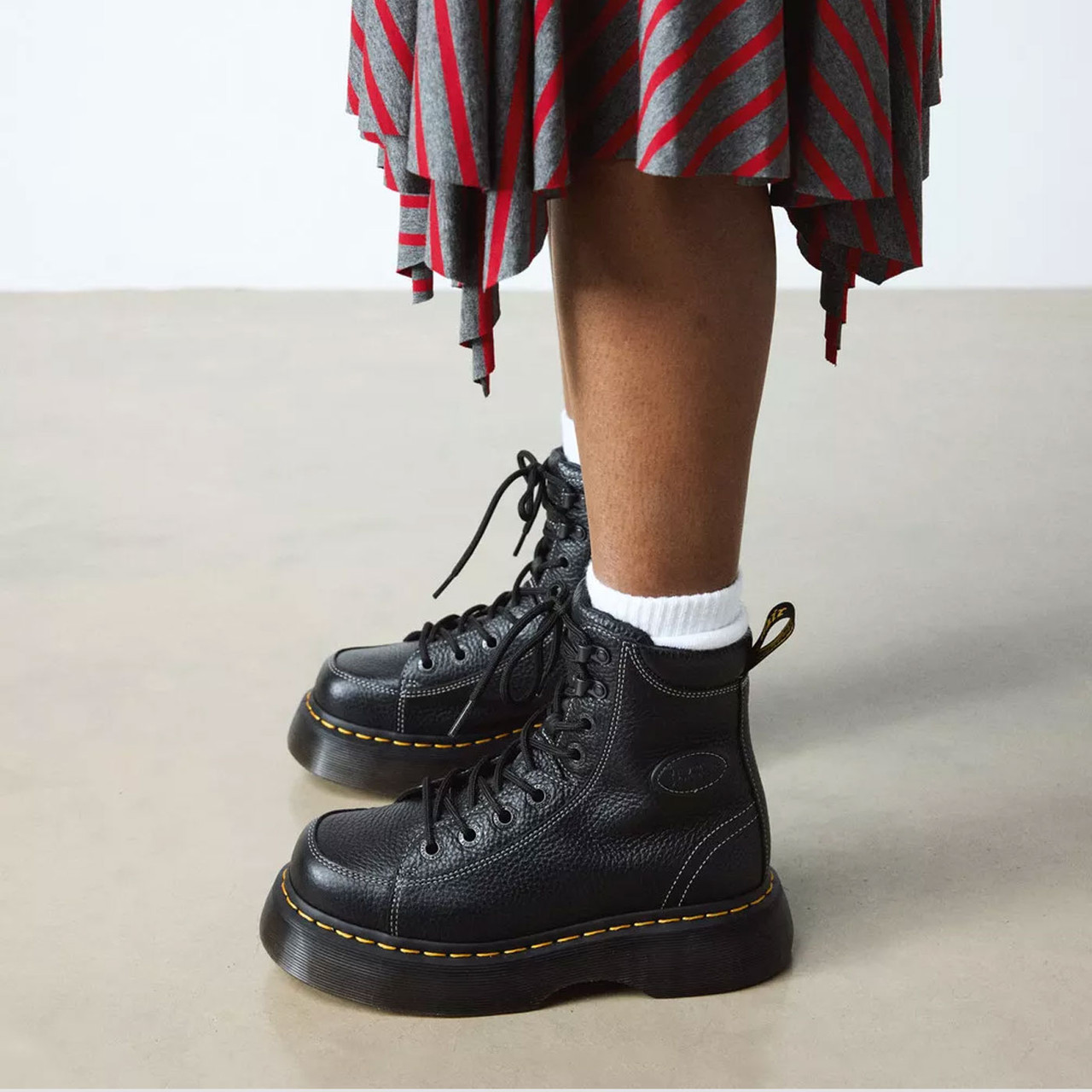 Dr Martens Buzz 8 Eye Women's Leather Winter Boots