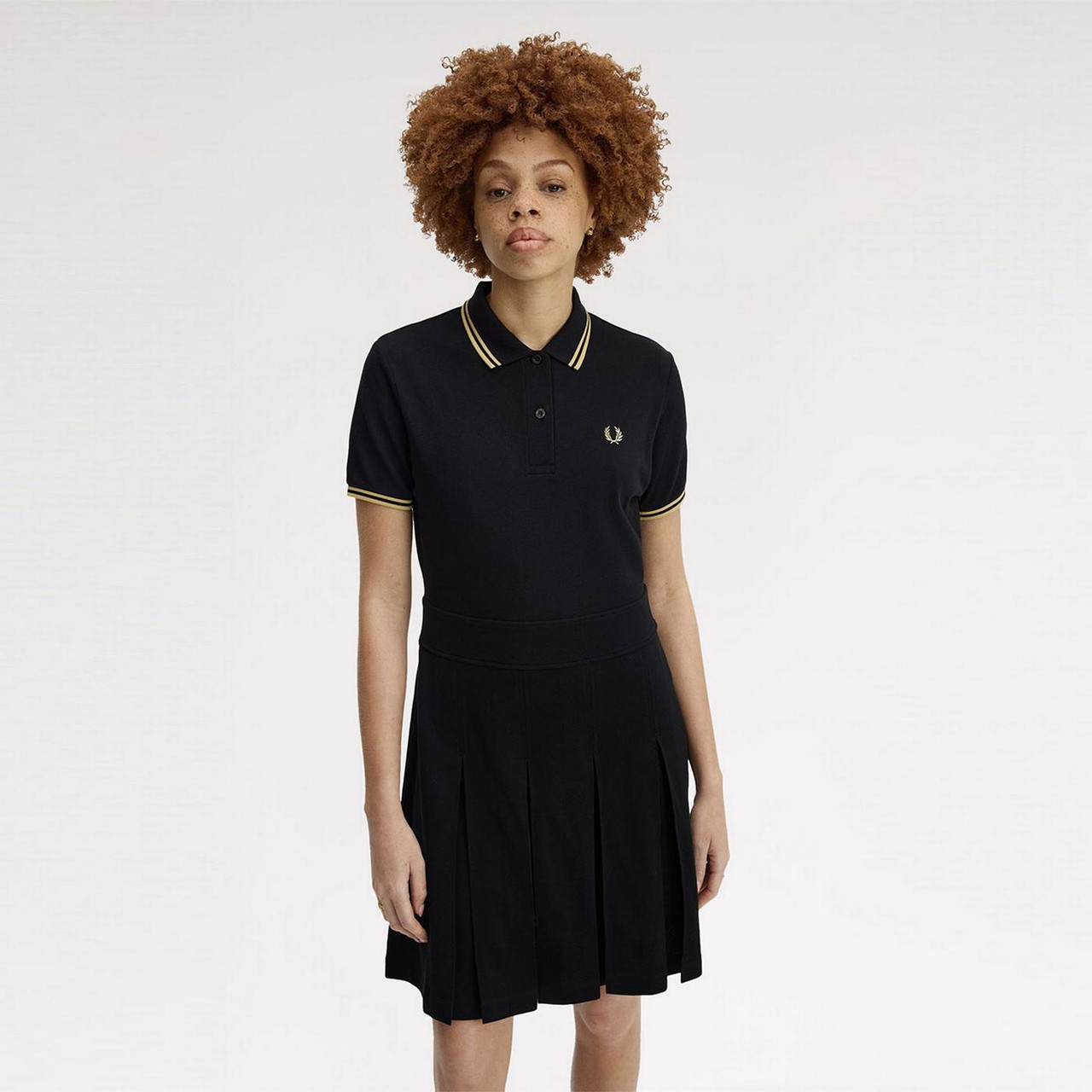 fred-perry-tipped-pleated-