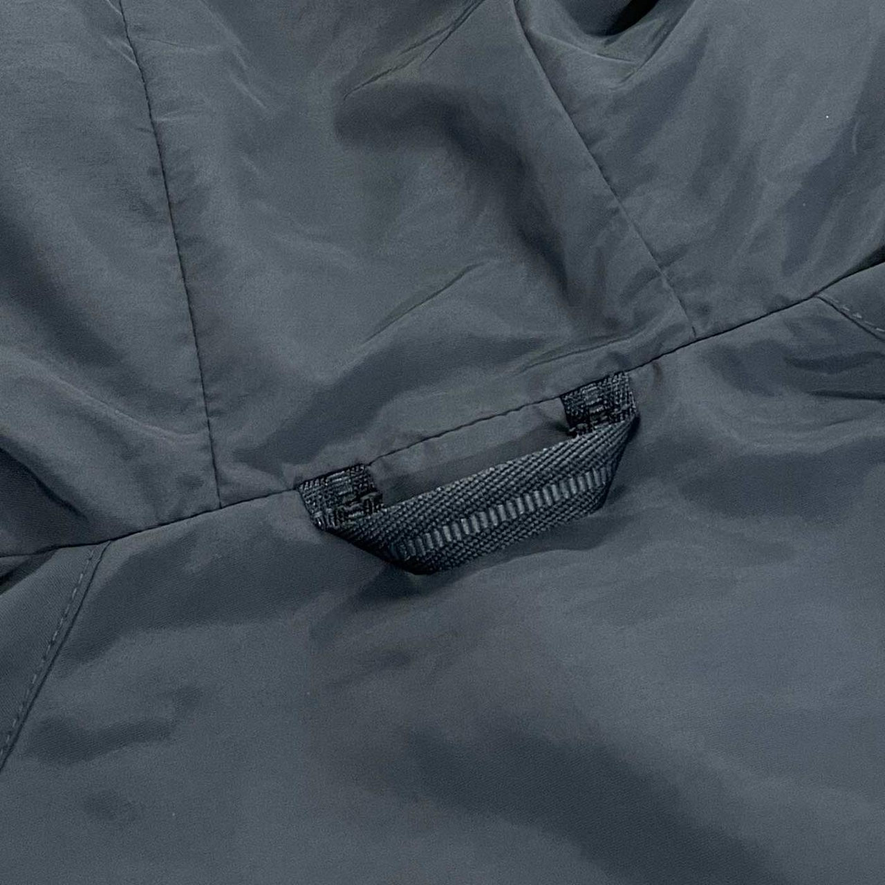 Fred Perry Men's Hooded Shell Jacket in Anchor Grey