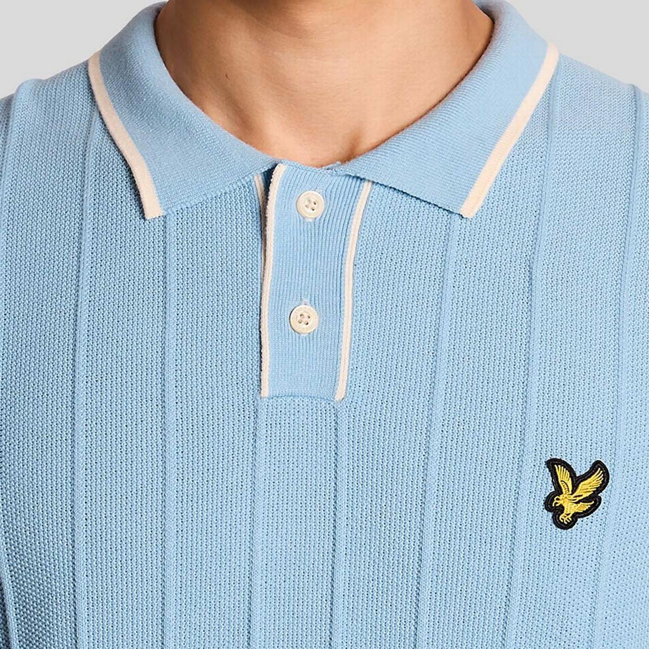 Lyle & Scott Tipped Knitted Polo Shirt in Chalk Blue