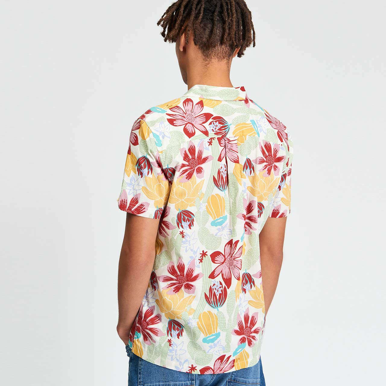 Ben Sherman Retro Cactus Flower Print Cuban Shirt in Ivory